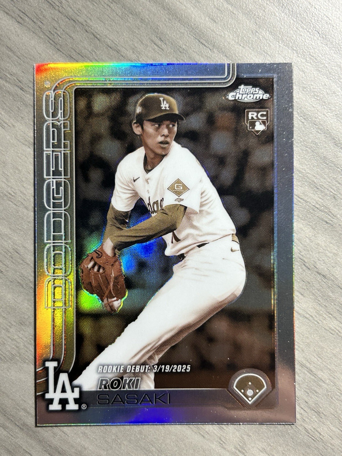 Roki Sasaki 2025 Topps Chrome Update Sepia Refractor Rookie Debut RC Dodgers