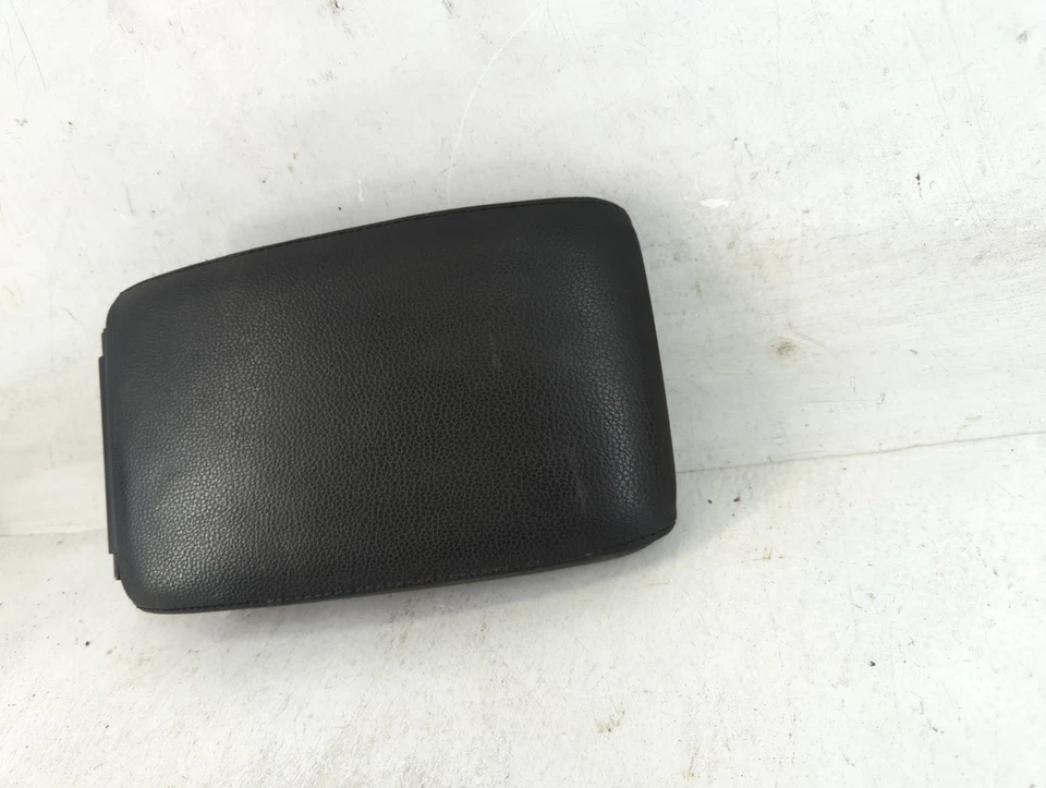 Chrysler 300 2012-2014 consola central reposabrazos cubierta tapa negra DYGP Foto 2 de 4