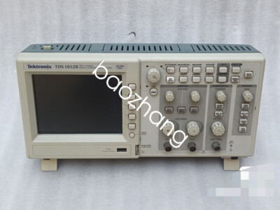 Tektronix TDS 1012B 100Mhz, 1GSa/s Oscilloscope without probe  Accessories USED