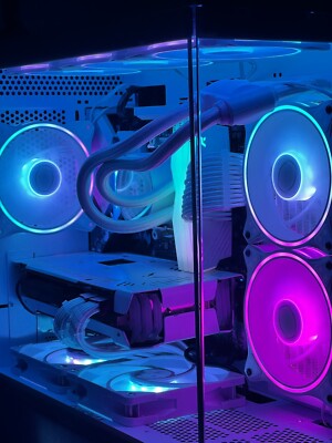 Custom All-White Ryzen 7 High End Gaming PC (1440P, 1080P)(READ)