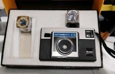 KODAK INSTAMATIC X-15 COLOR CAMERA OUTFIT 2 FLASH BULBS ORIGINAL BOX B2