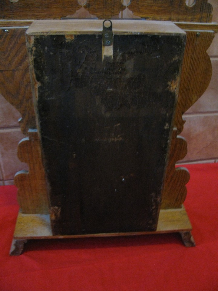 Antique Vintage Sessions "GINGERBREAD" Clock with Key and Pendulum