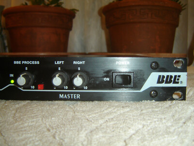 BBE 381 GUITAR PREAMP 中古品 BBE Sound 381, Guitar Preamp, 2 Channels with Equalizers, Vintage