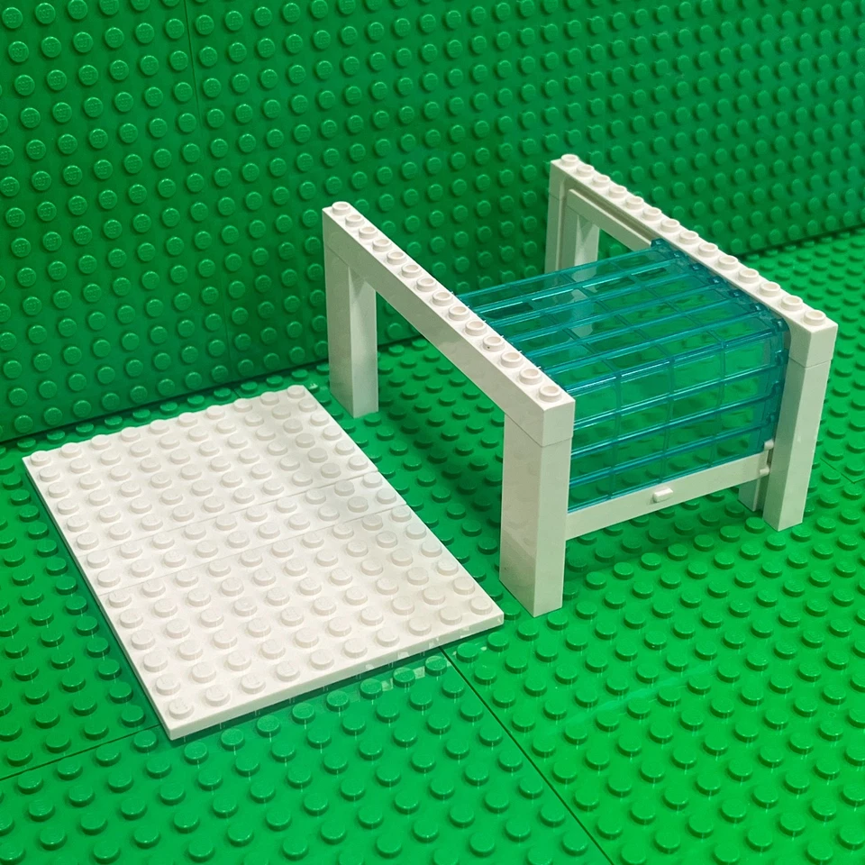 LEGO Kit Puerta Rodillo Garaje 4217 + 4218 + 4219 + 88393 Blanco y Trans Azul Claro Foto 2 de 4