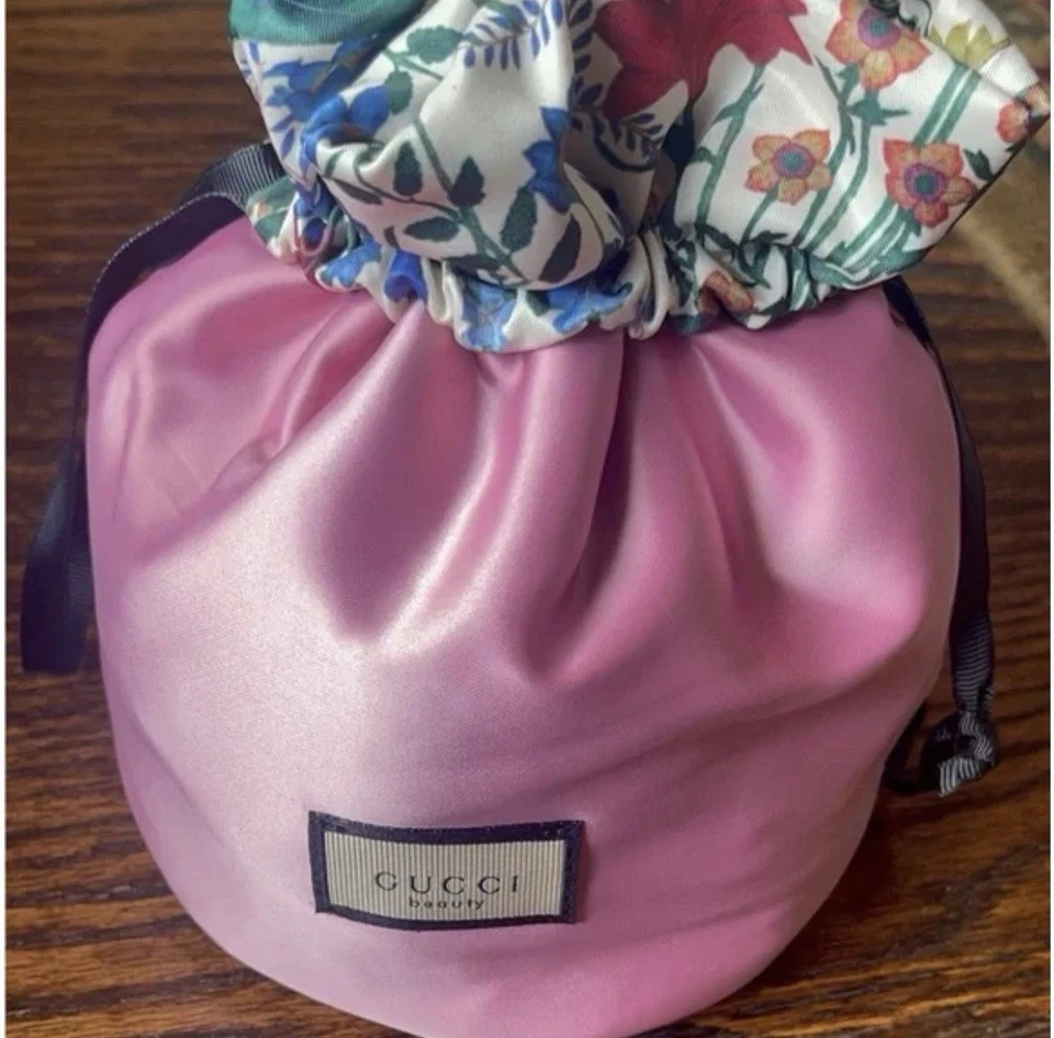 GUCCI 大号缎面美人口袋 — 第 2/2 张图片