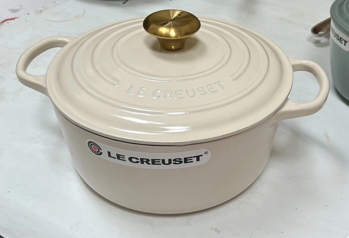Le Creuset 7.25 Qt Round Dutch Oven Cream Ivory Cast Iron 28 Gold Knob France