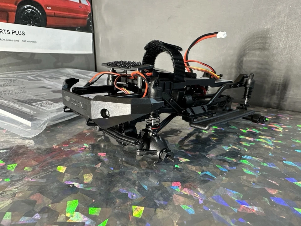 Axial SCX24 Lexus GX 1/24 4WD Scale Mini Crawler Roller AXI1532 Chassis Axles - Image 4 of 4