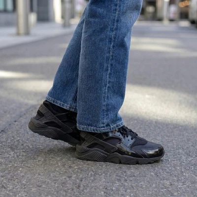 Nike Air Huarache Run Triple Black EU 40 Y2K Runner Sneaker All Black Streetwear - Bild 1 von 4