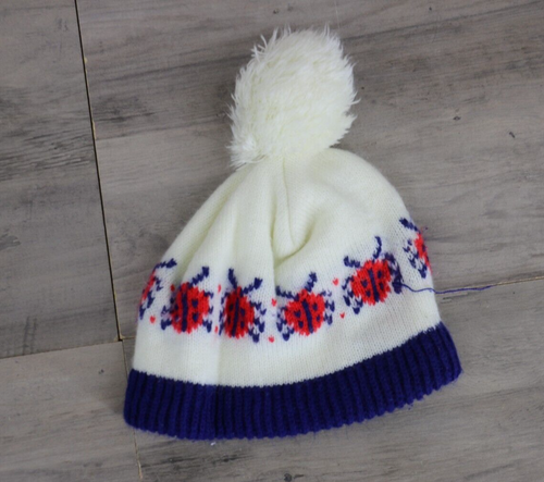 VINTAGE Baby Infant Size Knit Stocking Pom Pom Hat White Red Blue Ladybugs - Picture 3 of 4