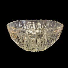 Vintage Clear Cut Crystal Home Decorative Faceted Glass Round Punch Bowl