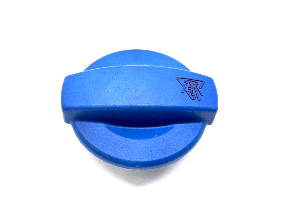 2005–2011 AUDI A6 C6 COOLANT RESERVOIR TANK BOTTLE CAP 8E0121321 OEM - Image 4 of 4