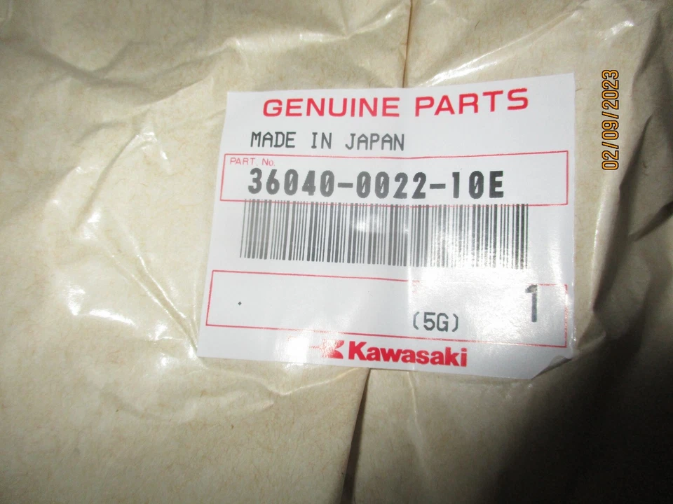 carénage arrière de selle neuf et d'origine KAWASAKI Z 750 S réf 36040-0022-10E Foto 3 de 4