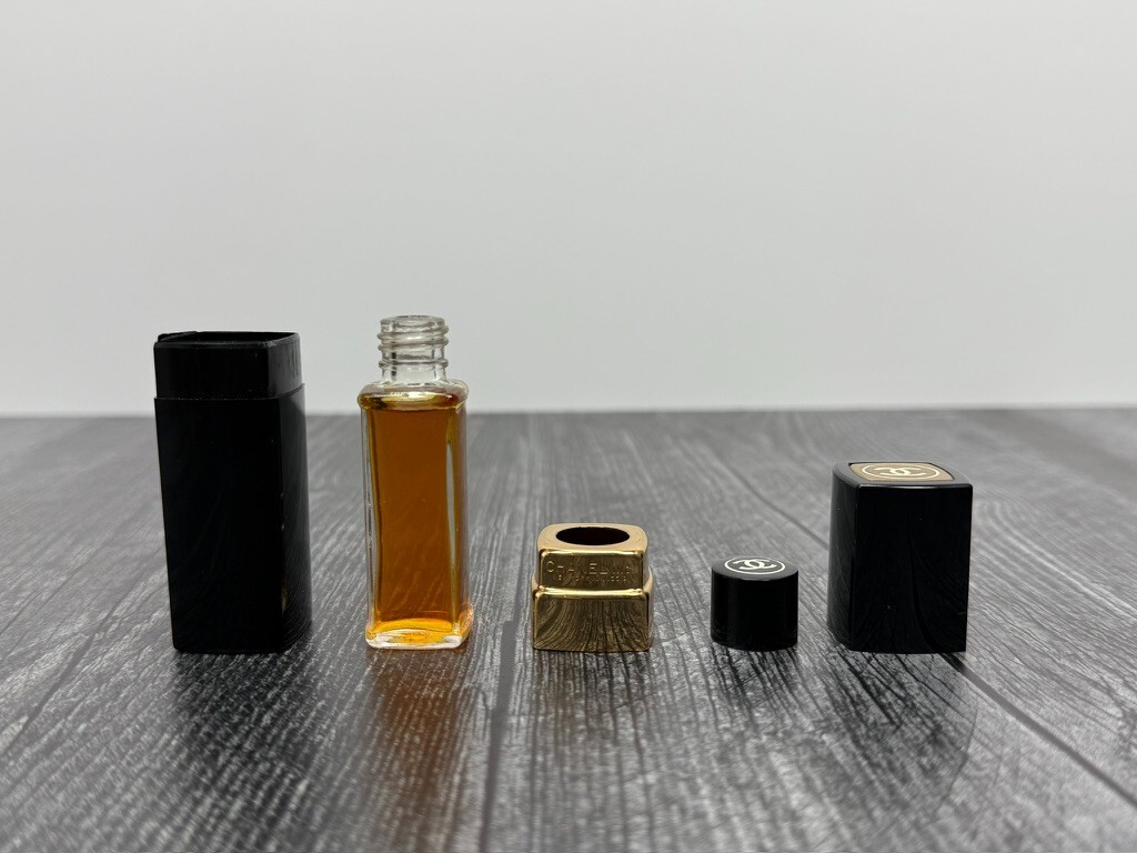 Vintage CHANEL No. 5 Purse Perfume .25 fl oz Refillable Authentic Full Bottle