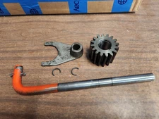 Case 222 Lawn Tractor Transmission Gear Shift Rod Shift Fork & Brake Idler Gear