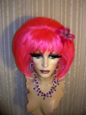 big w pink wig