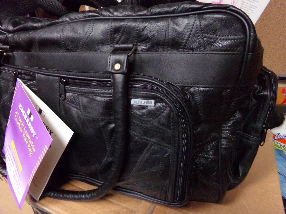 Bolso de Mano Embassy Italian Stone Design Cuero Negro Genuino 23" (C) Foto 4 de 4