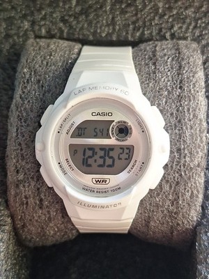 Casio Illuminator Womens Good Condition Model LWS-1200H. White. 50 Lap Memory WR