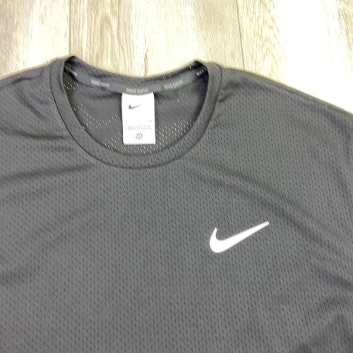 Nike Swim T-Shirt Damen Small schwarz NESSE 514-652 Swoosh Mesh ärmellos NEU - Bild 2 von 9
