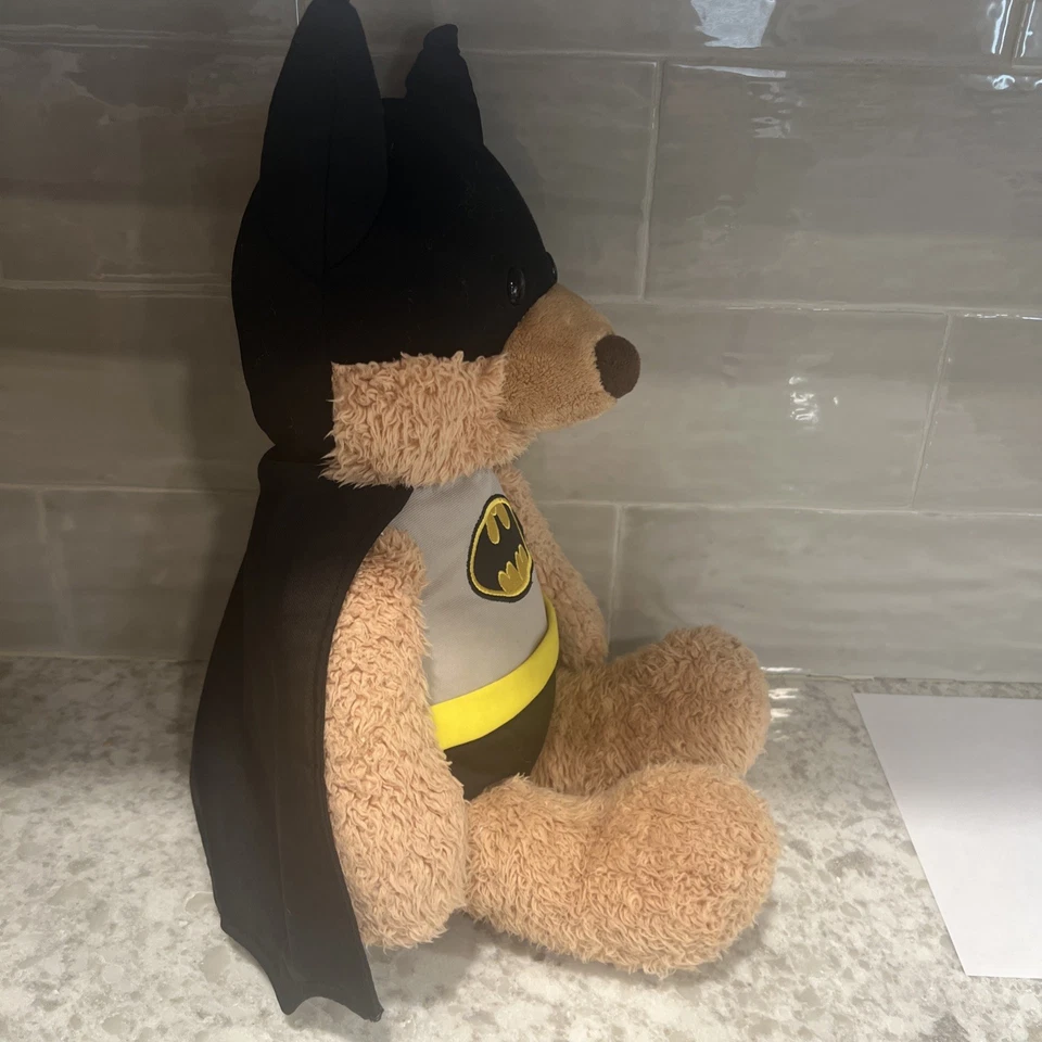 "Disfraz de murciélago-oso de Batman de Gund DC Comics oso de peluche animal de peluche de 15"" de largo" Foto 4 de 4