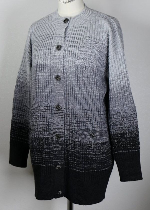 CHANEL 22AW Coco Mark Button Gradient Cashmere Kn… - image 2