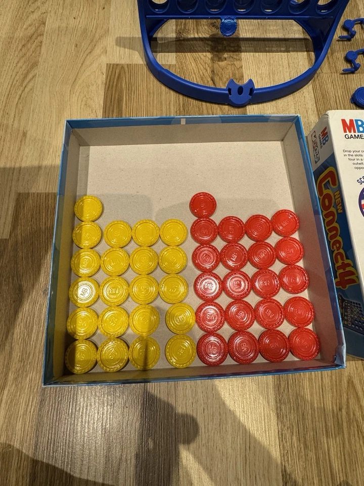 Complete Game - New Connect 4 - MB Games - 2004 - Image 3 of 4