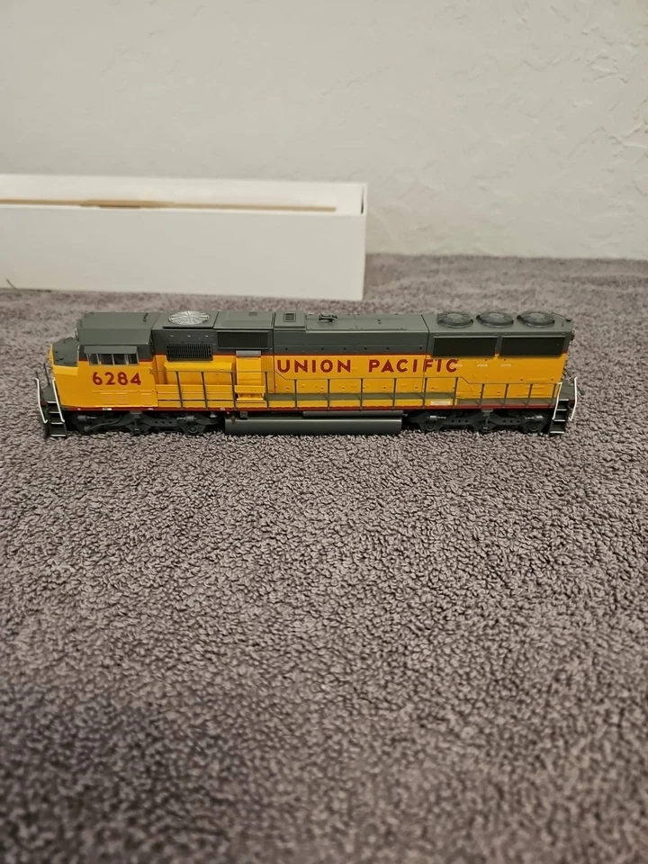 Genesis G67257 Union Pacific Sd60m #6284 - Image 2 of 4