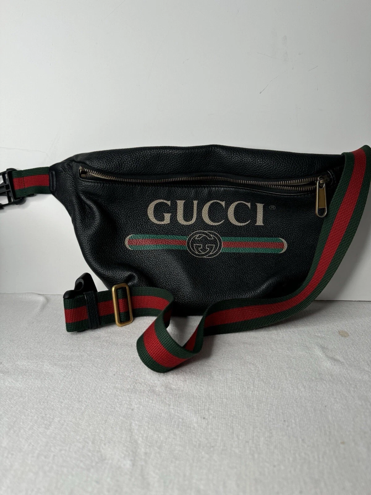 Sac ceinture Gucci en veau (moyen)