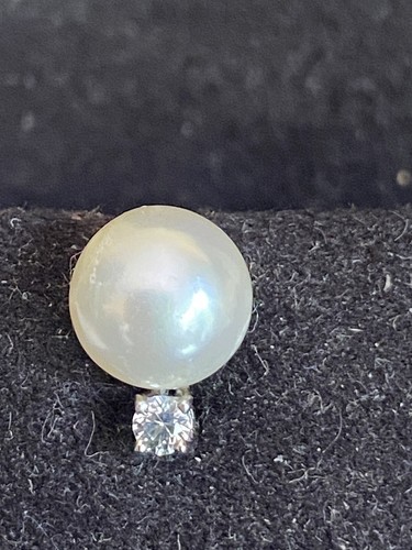 Sterling Silver Pearl And White Topaz Stud Earrings 1cm Long - Picture 3 of 7
