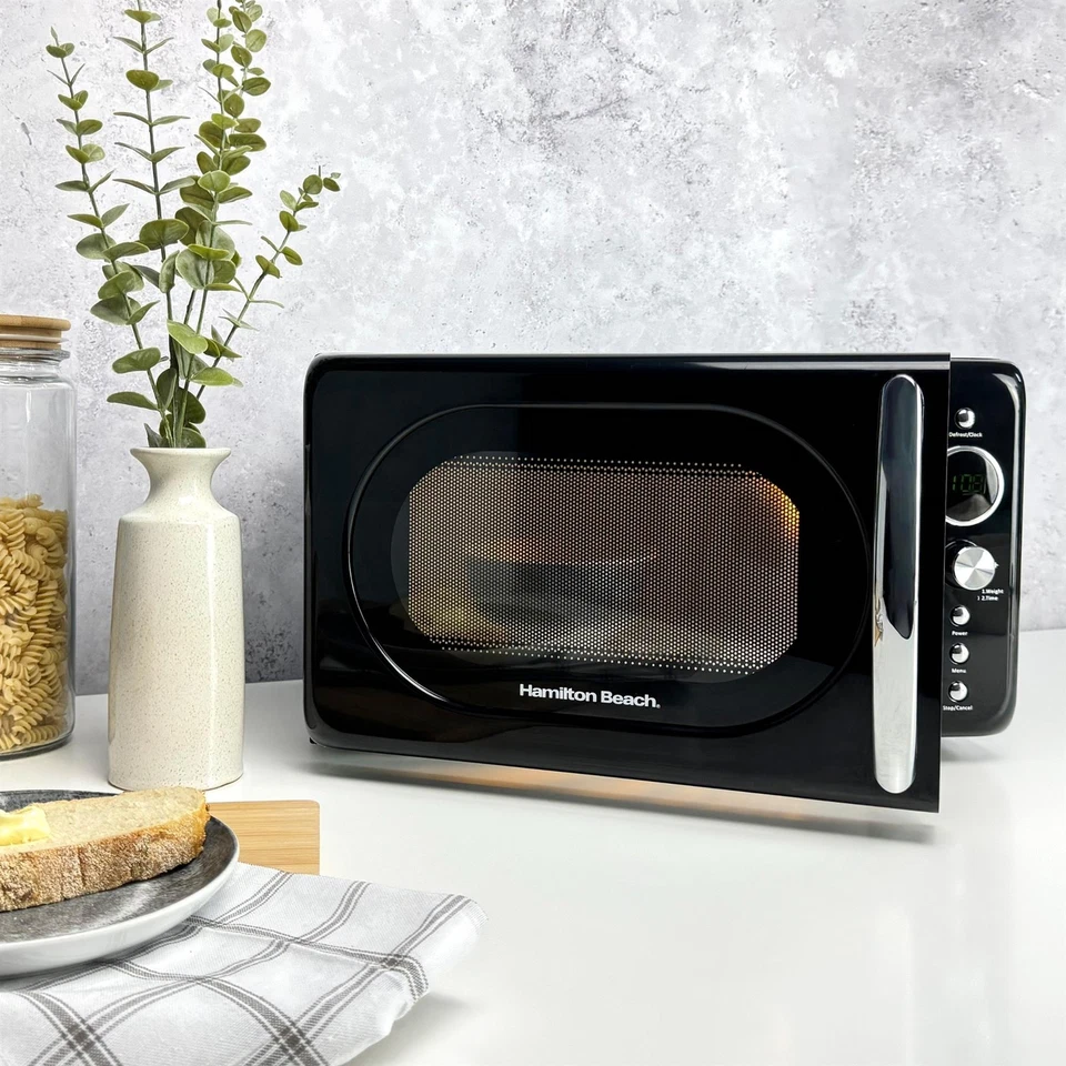 Hamilton Beach, Microwave, 20L Retro Black Microwave, 700W, HB70H20B - Image 3 of 4