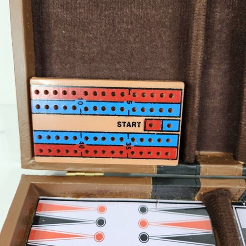 "Fat Cat" 6 In 1 Game Set Backgammon Chess Dice Cards - Picture 2 of 6
