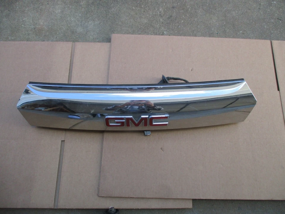 2010 2011 2012 2013 2014 2015 2016 GMC TERRAIN REAR TAILGATE LIFTGATE TRIM OEM Foto 2 de 4