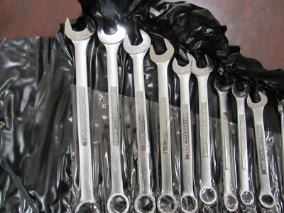 Craftsman USA 17 Pcs SAE ''Super Tuff'' Extra Long Combo Set: 1/4-1 1/4'', I#1769