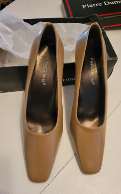 Pierra Dumas Woman shoes, 3'' heels, Color Camel, Size 10M, New with Box