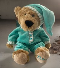 VGUC-11  FAO SCHWARZ Toys R Us TEDDY BEAR IN GREEN PAJAMAS Plush STUFFED ANIMAL
