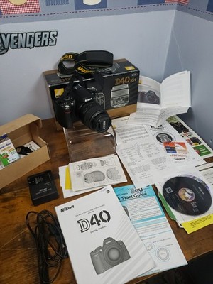 Nikon D40 DSLR Camera Kit With New 2 Batteries. Excellent Condition All Orig Pap