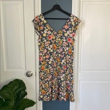LOFT Outlet Shift Dress Rayon Blend Floral Flutter Sleeve Size S Summer Casual