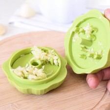 1PC Kitchen Grinding Mill Ginger Garlic Crusher Multifunction Garlic Press