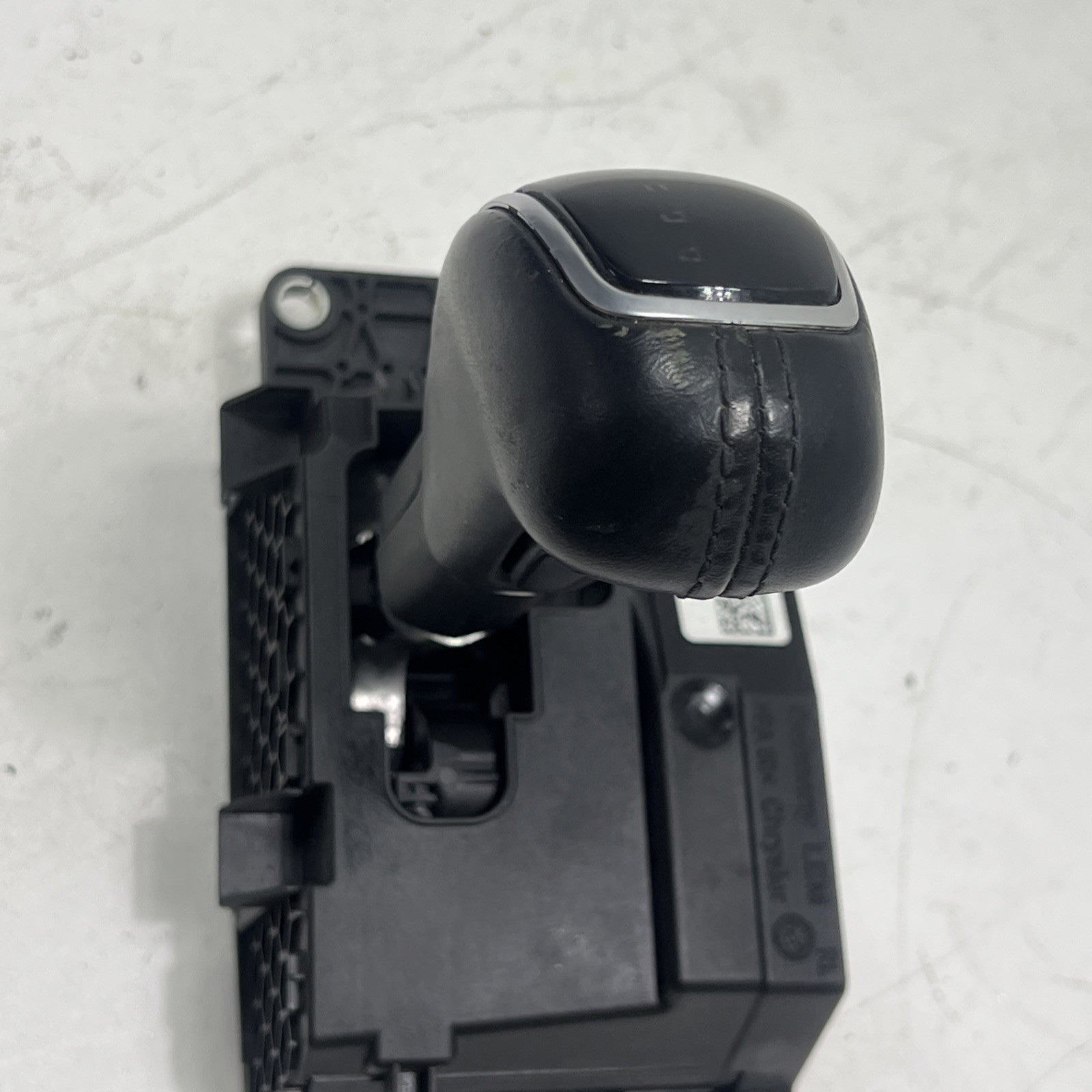 17-20 Levante Electronic Automatic Transmission Shifter Lever Gear WITH KNOB