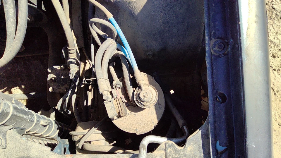 1985-1989 Chevy Camaro recipiente de vapor de combustível fabricante de equipamento original carcaça de carvão 17113147 - Imagem 2 de 3