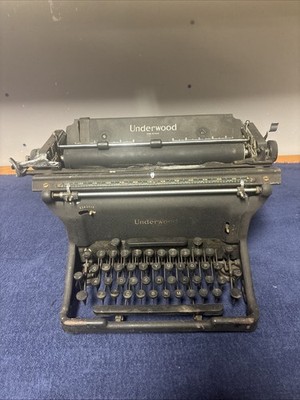 Underwood standard typewriter