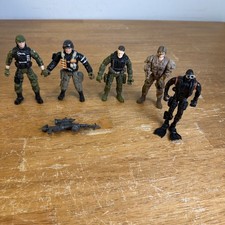 5 Mixed Lot Of Soldiers Tank Commander, Diver, Chap Mei, True Hero  s Lot
