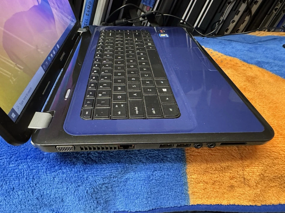 Ноутбук Compaq Cq58 15,6 дюйма AMD C-Series C-60 1,00 ГГц 4 Гб RAM 160 Гб Wifi - Изображение 3 из 4