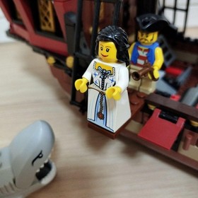 LEGO Pirates Brickbeard's Bounty 6243 In 2009 Used Retired W/Manuals As Is