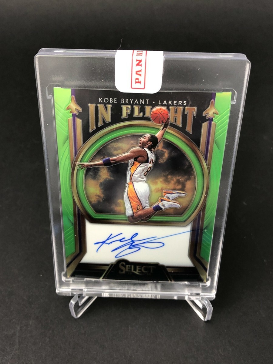 Kobe Bryant 19-20 Select In Flight Signature Dunk Auto - Sealed
