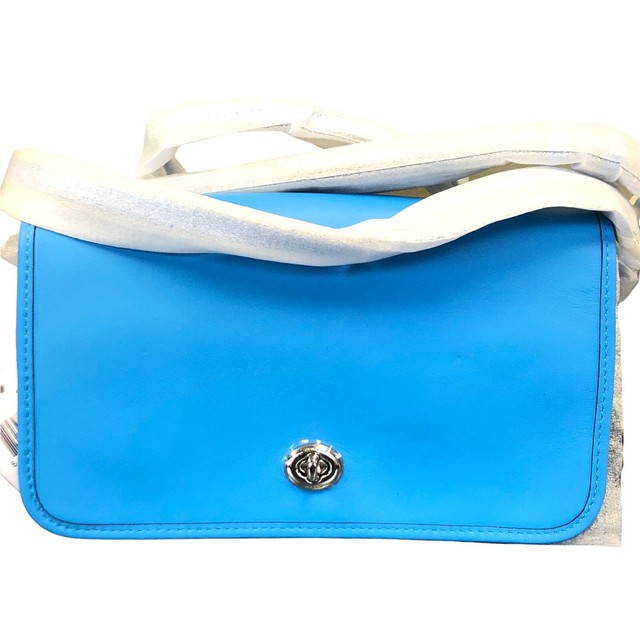 turnlock coach purse