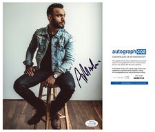 Andy McQueen ‘Outer Banks’ Signed Autographed 8x10 Photo ‘Carlos Singh’ ACOA