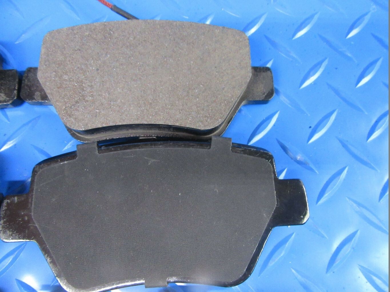 Maserati Ghibli Quattroporte front rear brake pads LOW DUST #7069 FREE FILTER