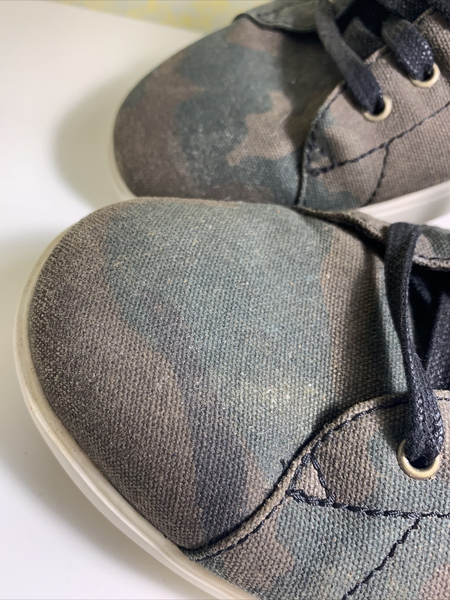 Cole Haan Grand OS Camouflage Canvas Casual Lace Up Sneakers  display picture 3