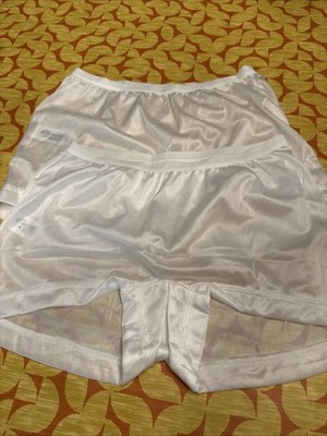 Carole Flattering Fit Undies Granny Panties Size 8 2  Pair 320 Nylon
