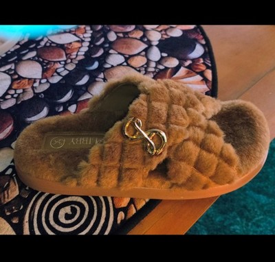 Sam and Libby size 8 Camel Shearling Women's Crisscross Style Slippers ''Fern''